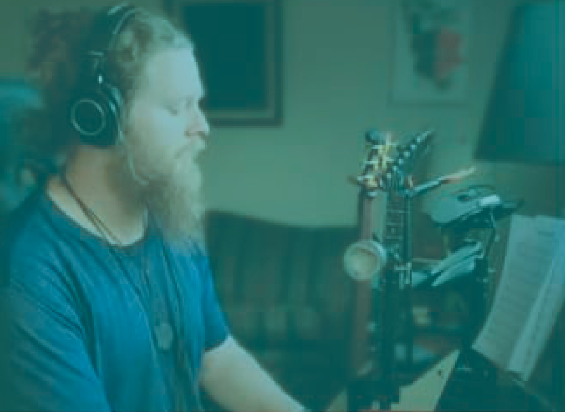 Performer Rory Macrury (Simger/Songwriter/Guitar/Piano)