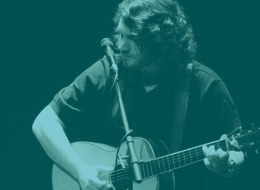 Performer Caden Knudson